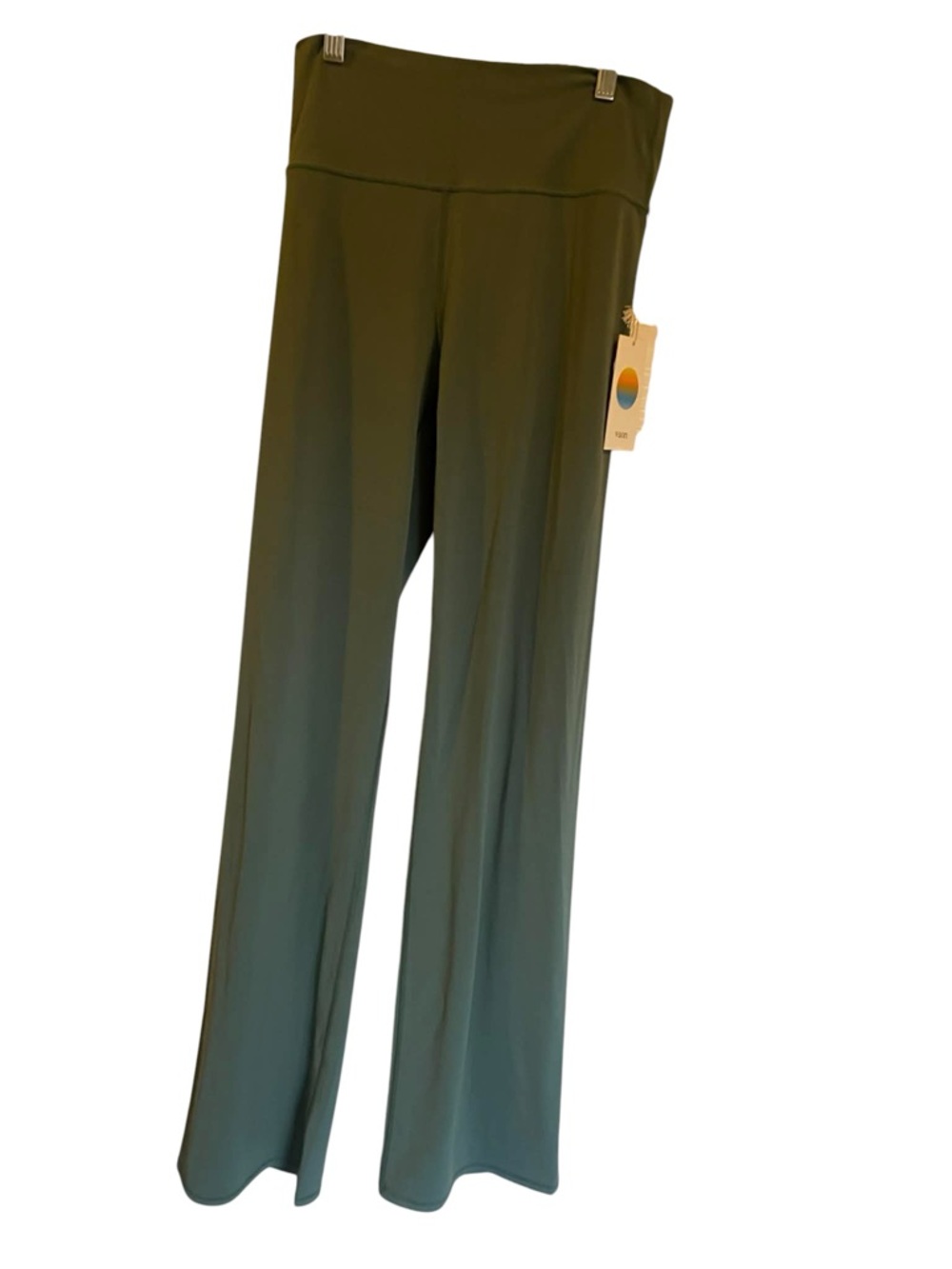 NWT Vuori all the feels straight leg AGATE GREEN Size L